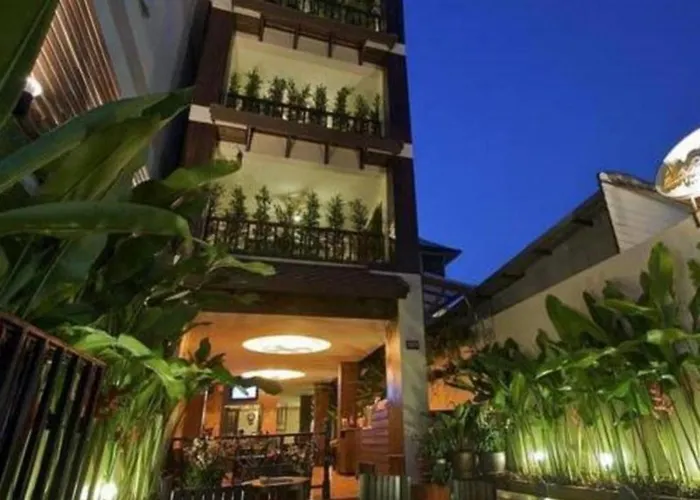 Anoma Boutique House